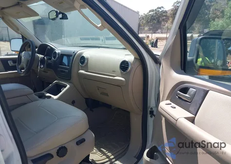 2004 Ford Expedition Eddie Bauer z USA, uszkodzony, nr VIN 1FMRU17WX4LB82947